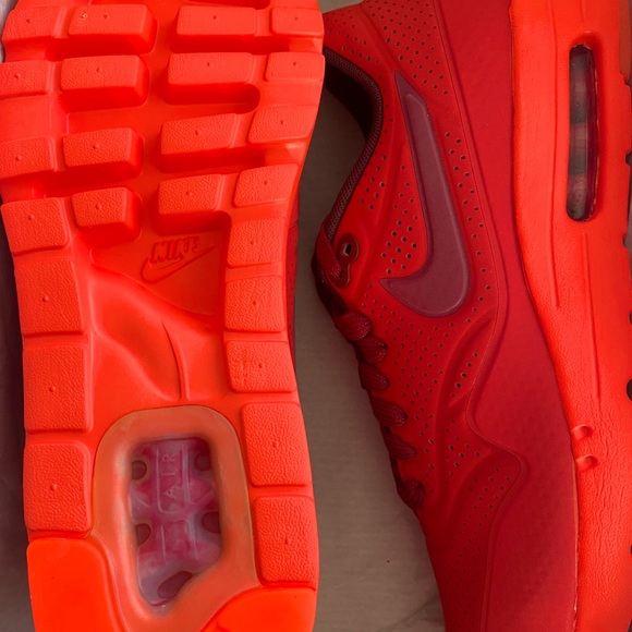 DS Nike Air Max 1 Ultra Moire Men’s Sz 9.5 Gym Red - Picture 2 of 4